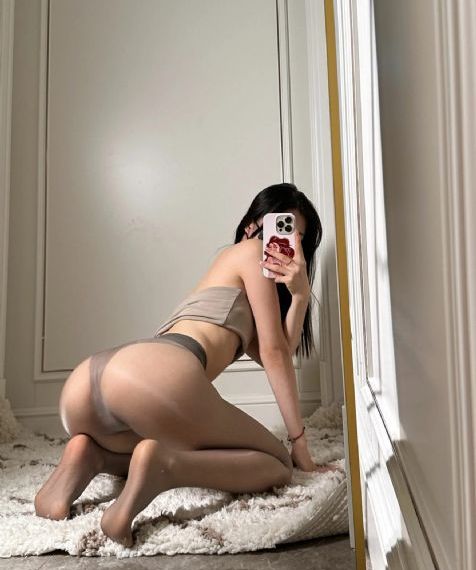 美女托衣_BD免费观看视频