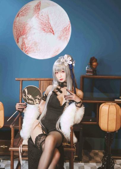 欧美特大胆艺术写真_DVD免费观看超清